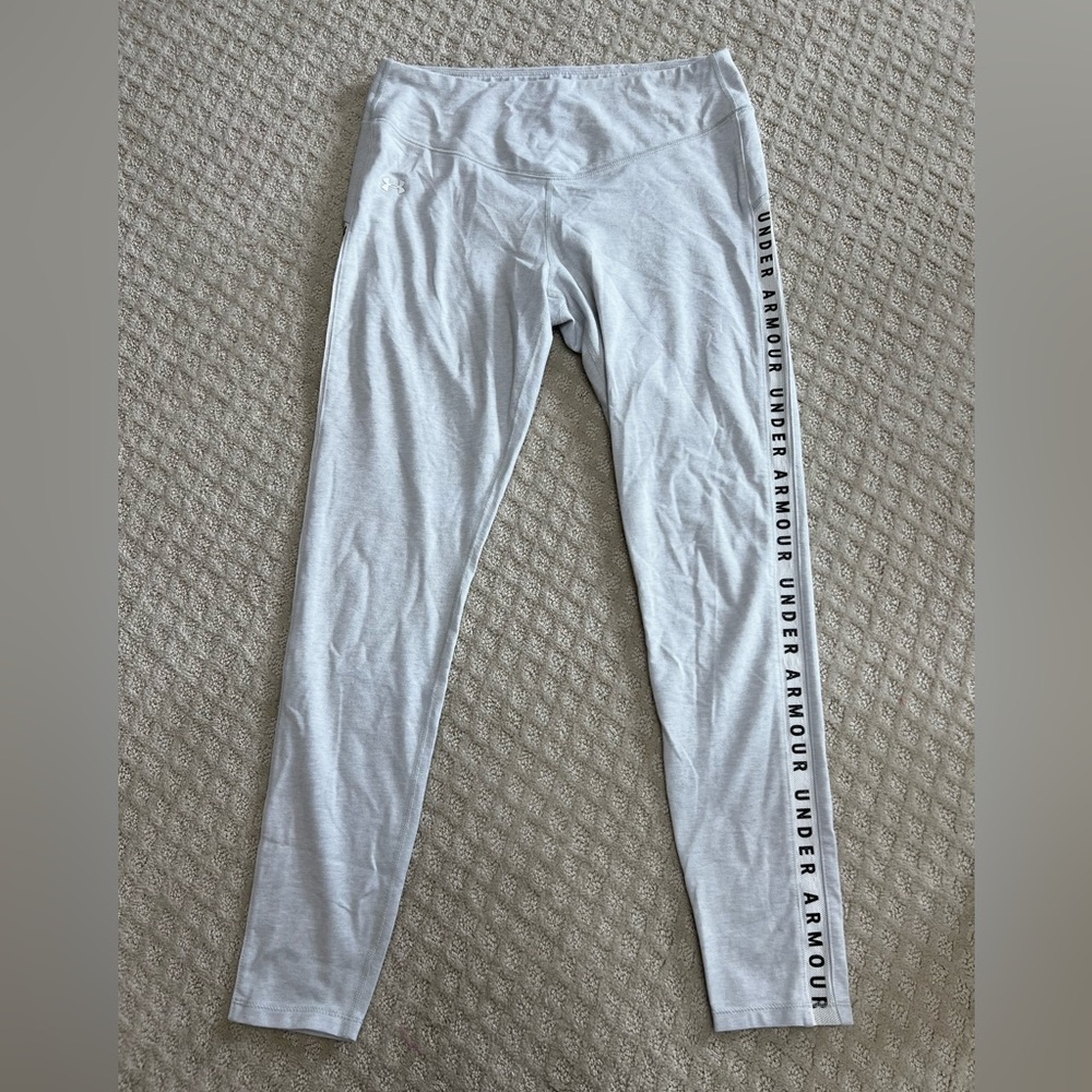 Under Armour fitted grey leggings size Large